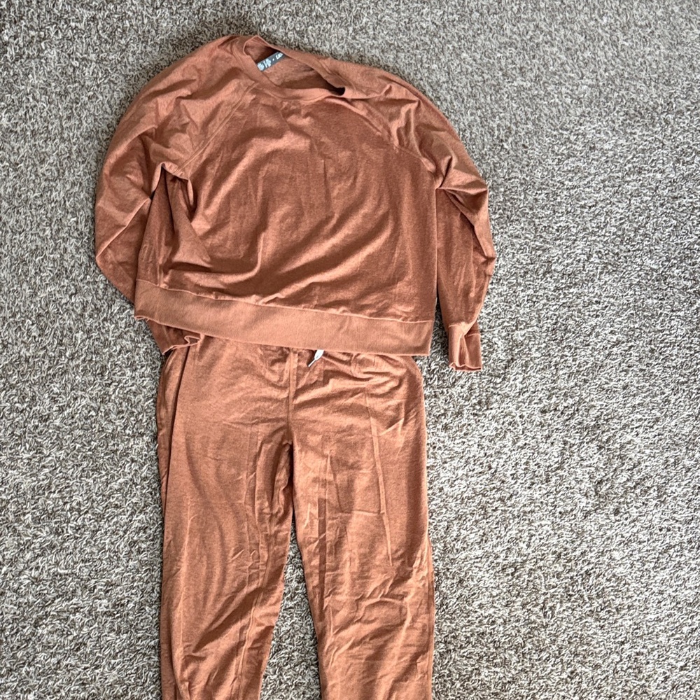 Vuori Rust Lounge Top